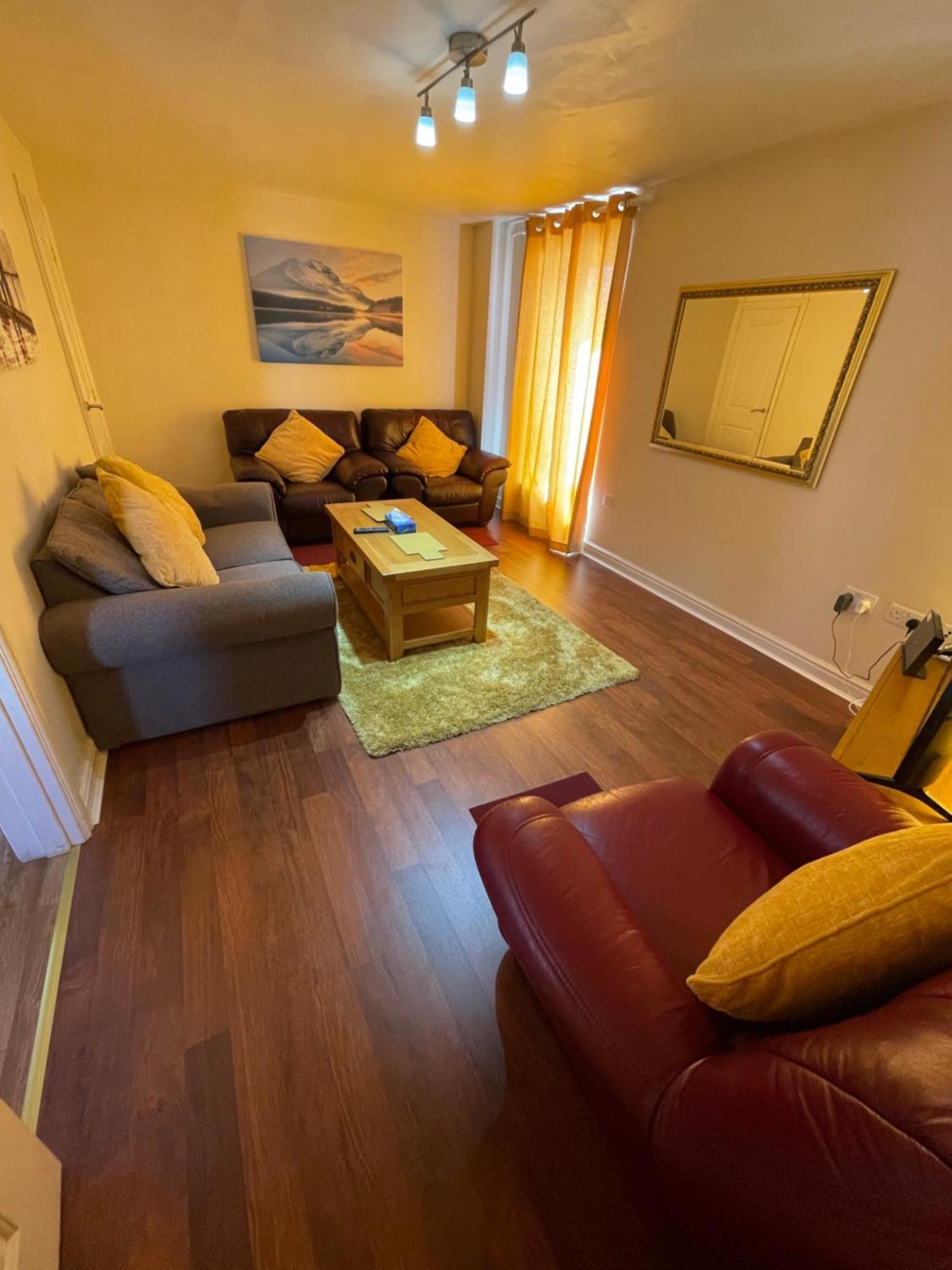 Holiday Home In Cardiff. Sleeps 6 Kültér fotó