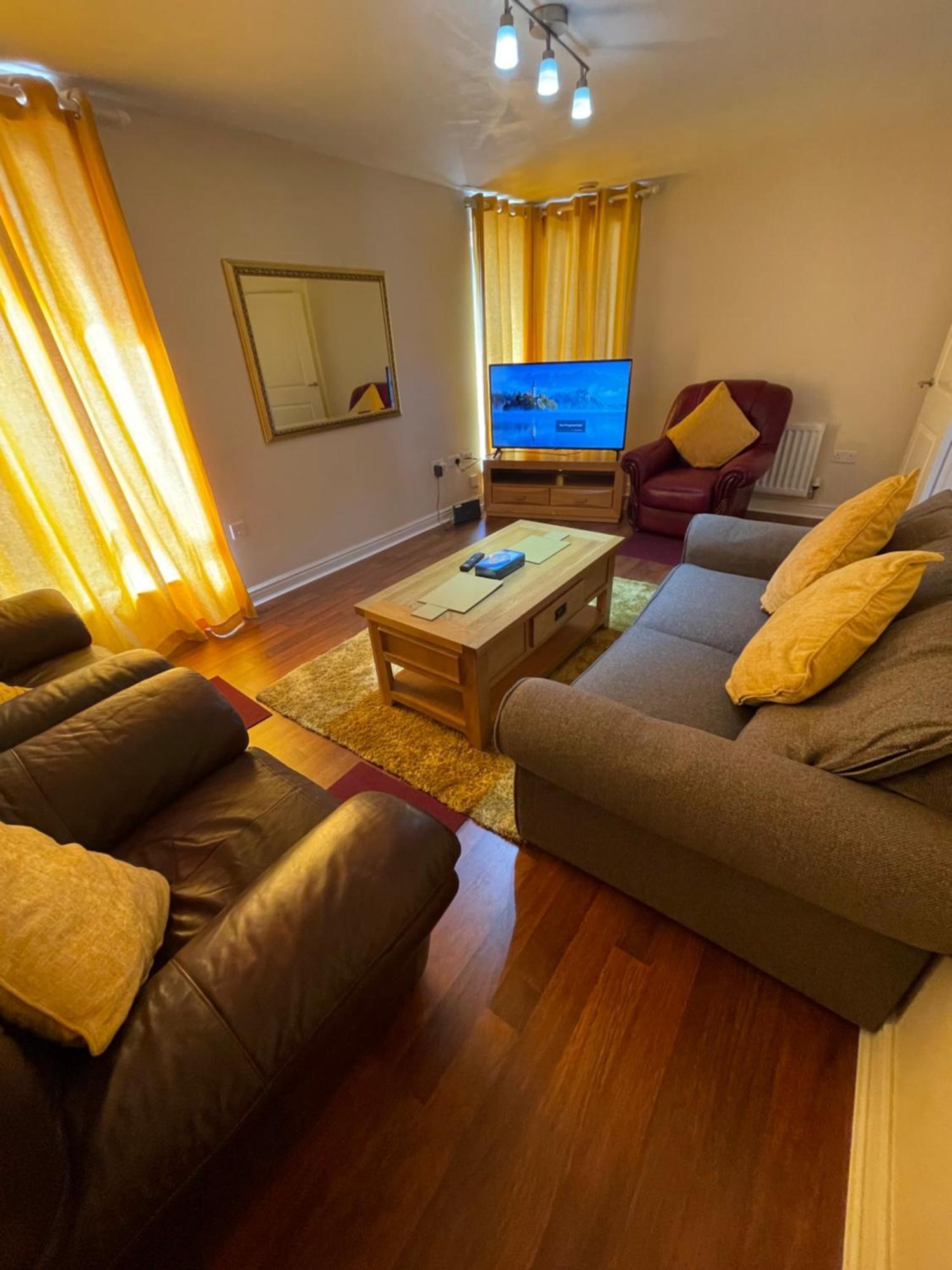 Holiday Home In Cardiff. Sleeps 6 Kültér fotó